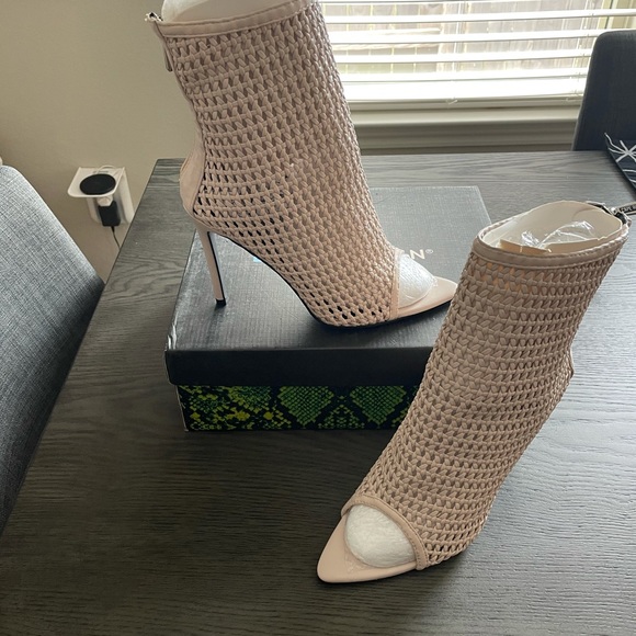 Beige Woven Heel - Only Size 7 Available - Picture 7 of 8